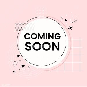 🌸 NWT Long Sleeve Performance Top